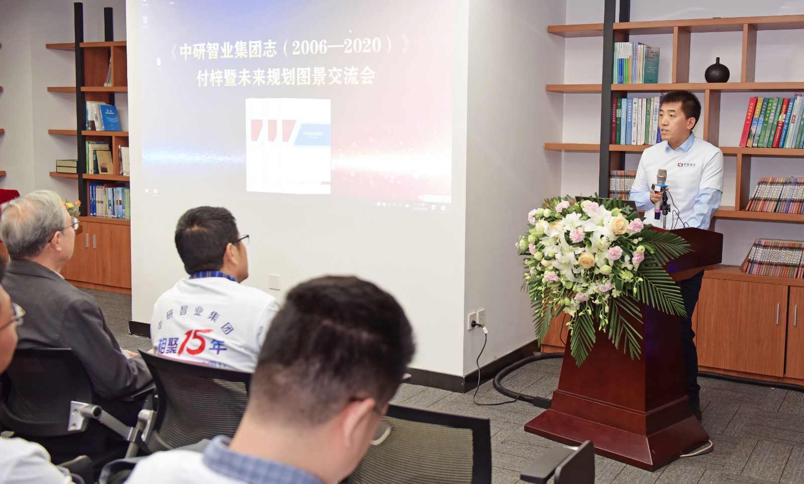 2鏉庢€?鎷疯礉.jpg